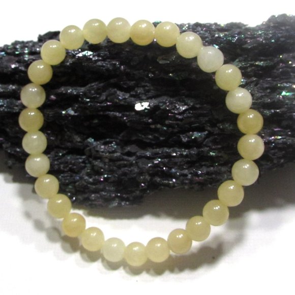 Natural Yellow Jade Gemstone Bracelet - Picture 2 of 4